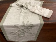 Table runner Olive 