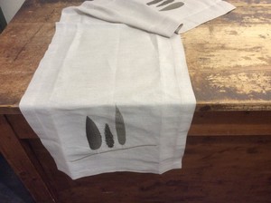 Table runner embroidery cypress