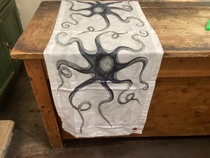 TABLE RUNNER POLIPO