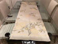 TABLE RUNNER  OLIVE AN LEMON