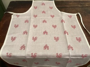 APRON ROOSTER