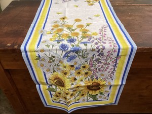 TABLE RUNNER SUNGARD